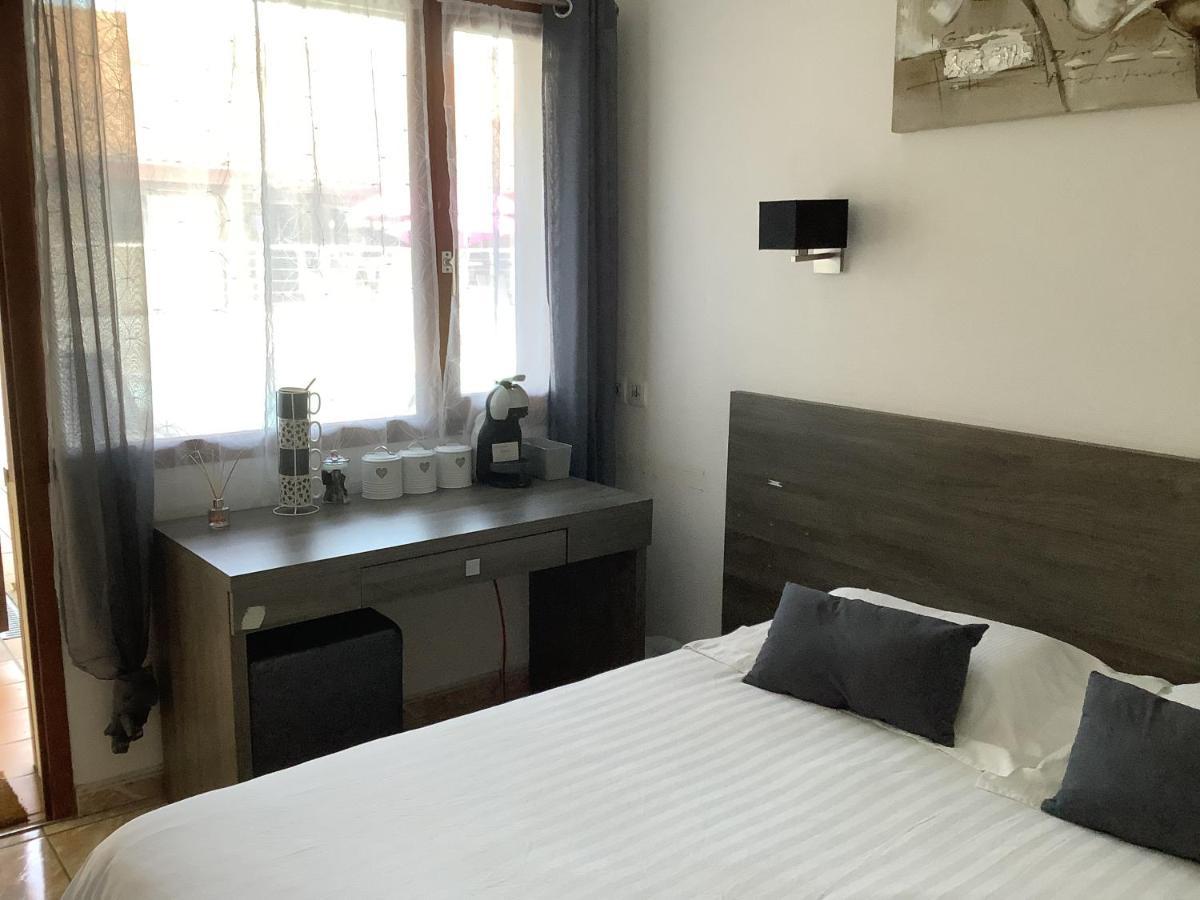 Bed and Breakfast La Dolce Farniente Biaudos Екстер'єр фото